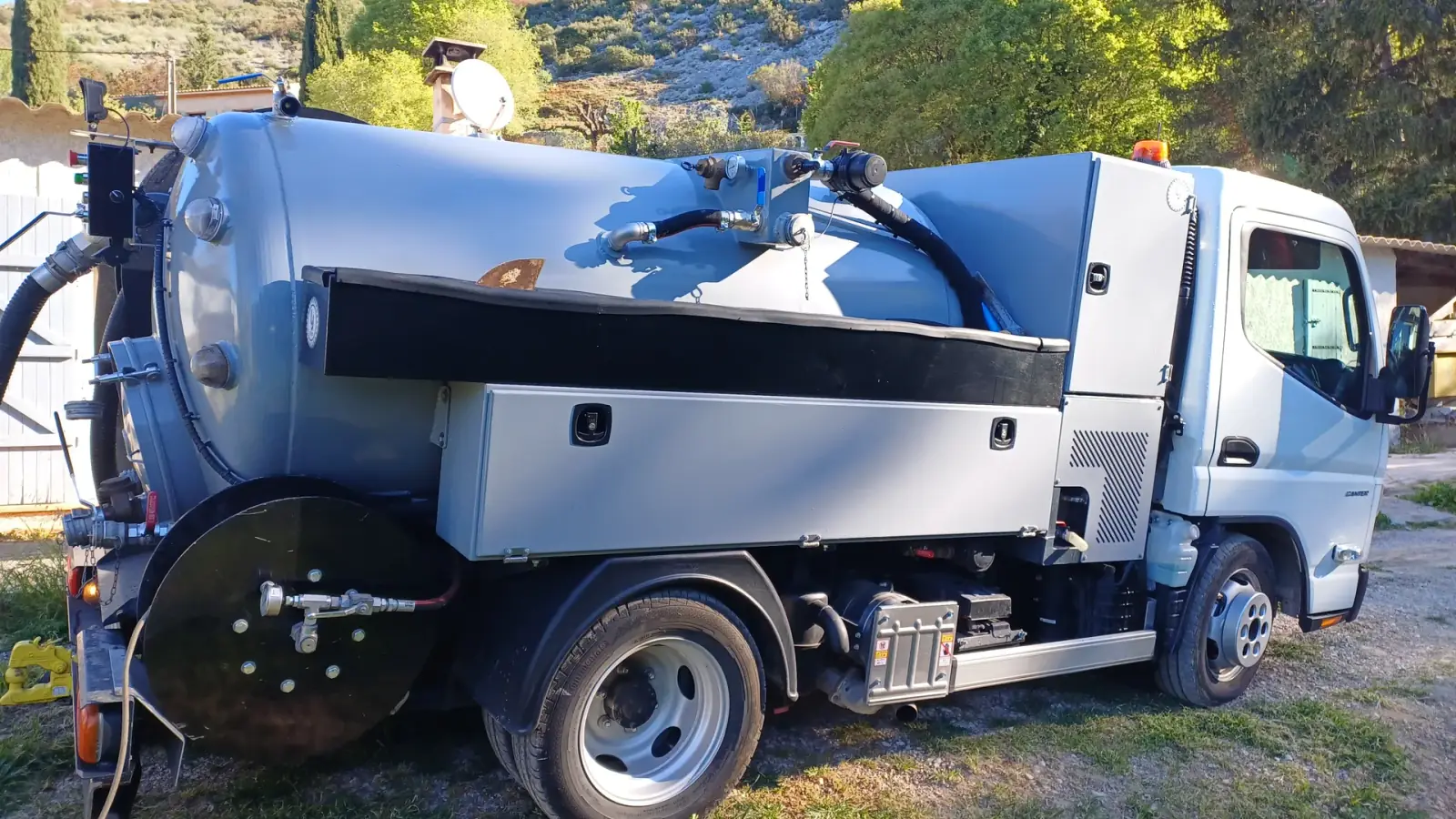Pompage de fosses septiques à La Bouilladisse - HL Débouchage