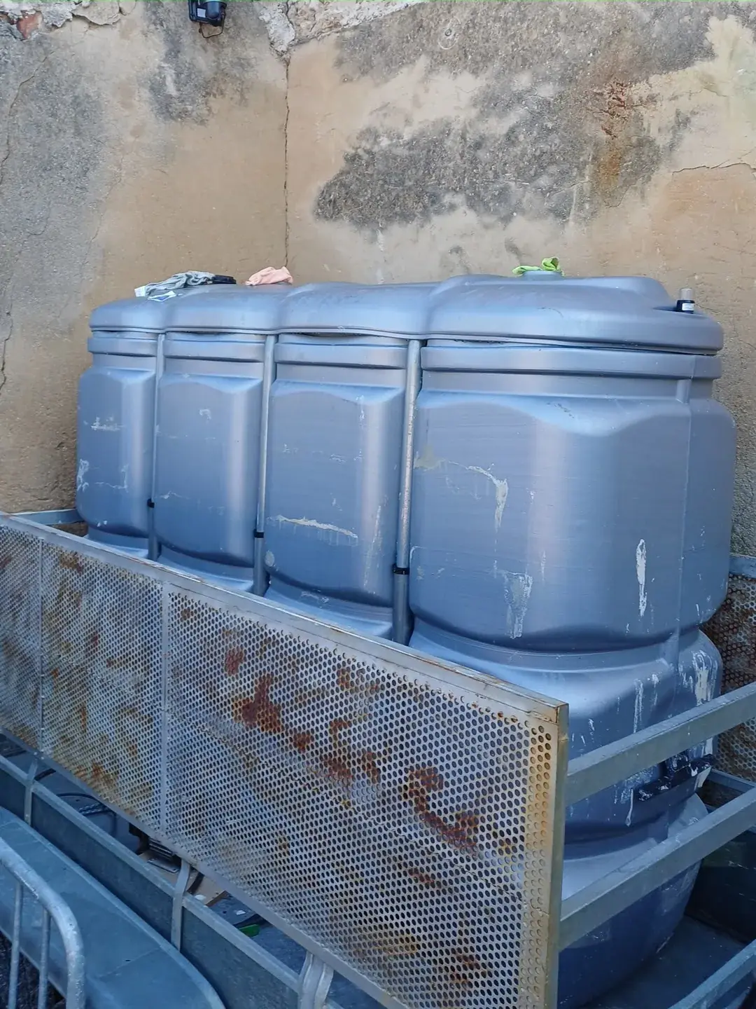 Découpe et enlèvement de cuves extérieures acier ou PEHD