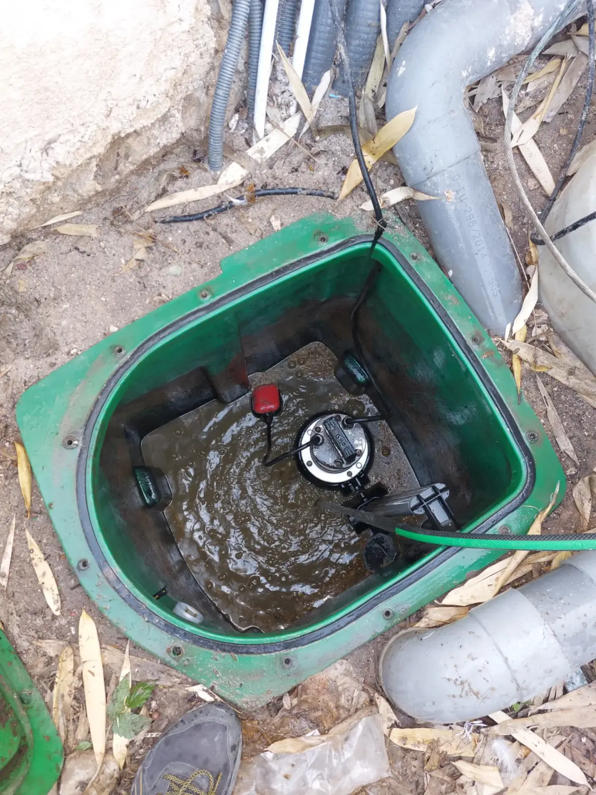 Entretien anti-odeurs : nettoyage, contrôle ventilation et joints