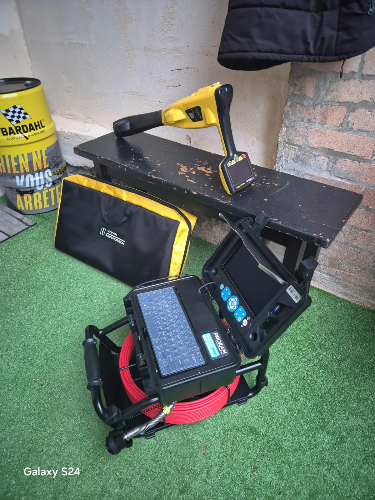 Inspection par caméra vidéo à Mimet - HL Débouchage